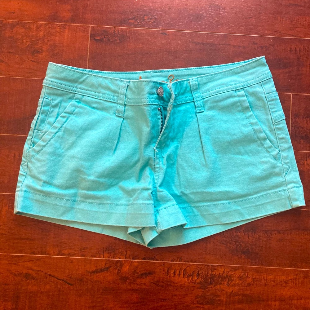 Mint shorts size 5